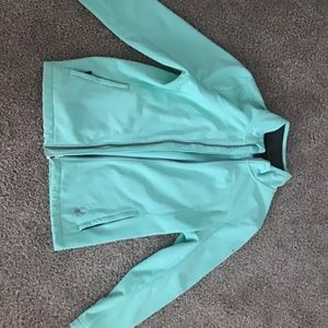 I am selling this next to new spyder jacket!